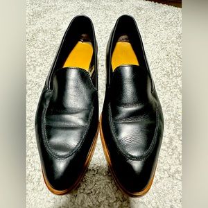 Everlane black moccasins size 10